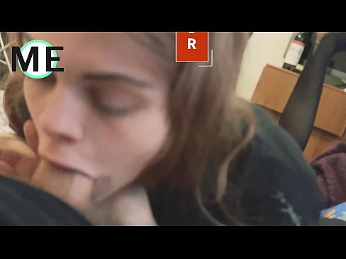 ❤️ Bo'g'iz bo'shlig'i, yirtilgan külotlu çoraplar va yirtilgan poshnalar bilan tanishish yoqimli Anal video uz.xxxifuck.ru ☑
