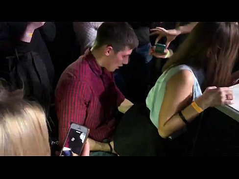 ❤️ Rus tungi klubida haqiqiy jinsiy aloqa. 18 yoshli rus qizi anus va qin ichida tungi klubda sikishdi Anal video uz.xxxifuck.ru ☑